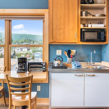 East Bay Suites Grand Marais Eksteriør billede