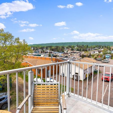 East Bay Suites Grand Marais Eksteriør billede