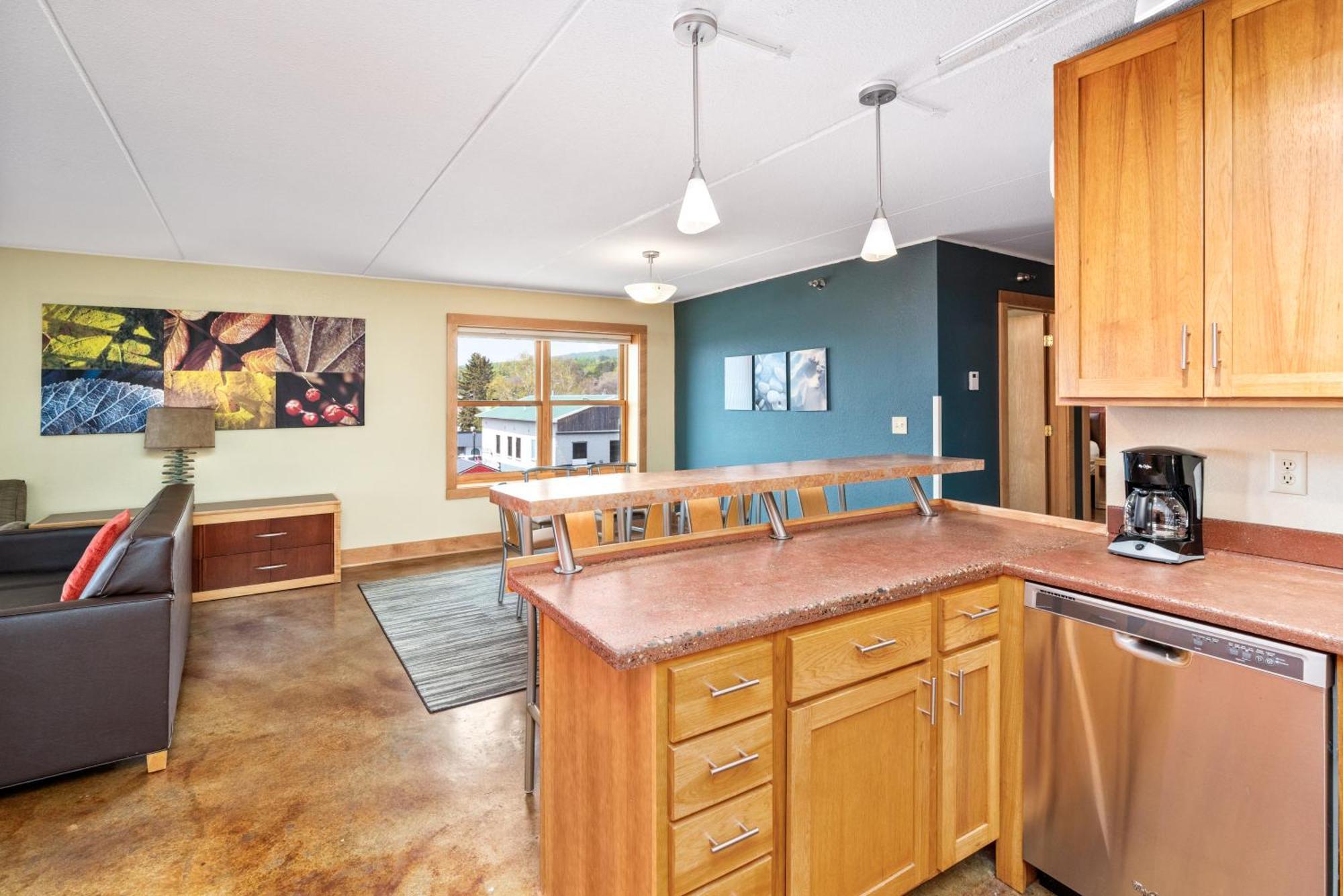 East Bay Suites Grand Marais Eksteriør billede